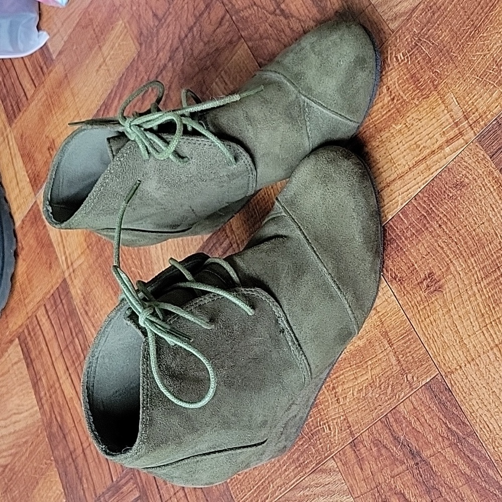 Charles Albert Suede Booties